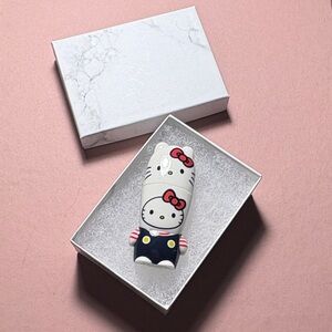 Hello Kitty Limited Edition USB Drive